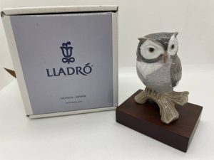 リヤドロの置物をお買取りしました大吉国立店です!!