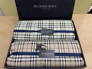 大吉国立店でバーバリーのダウンケットをお買取りしました!!