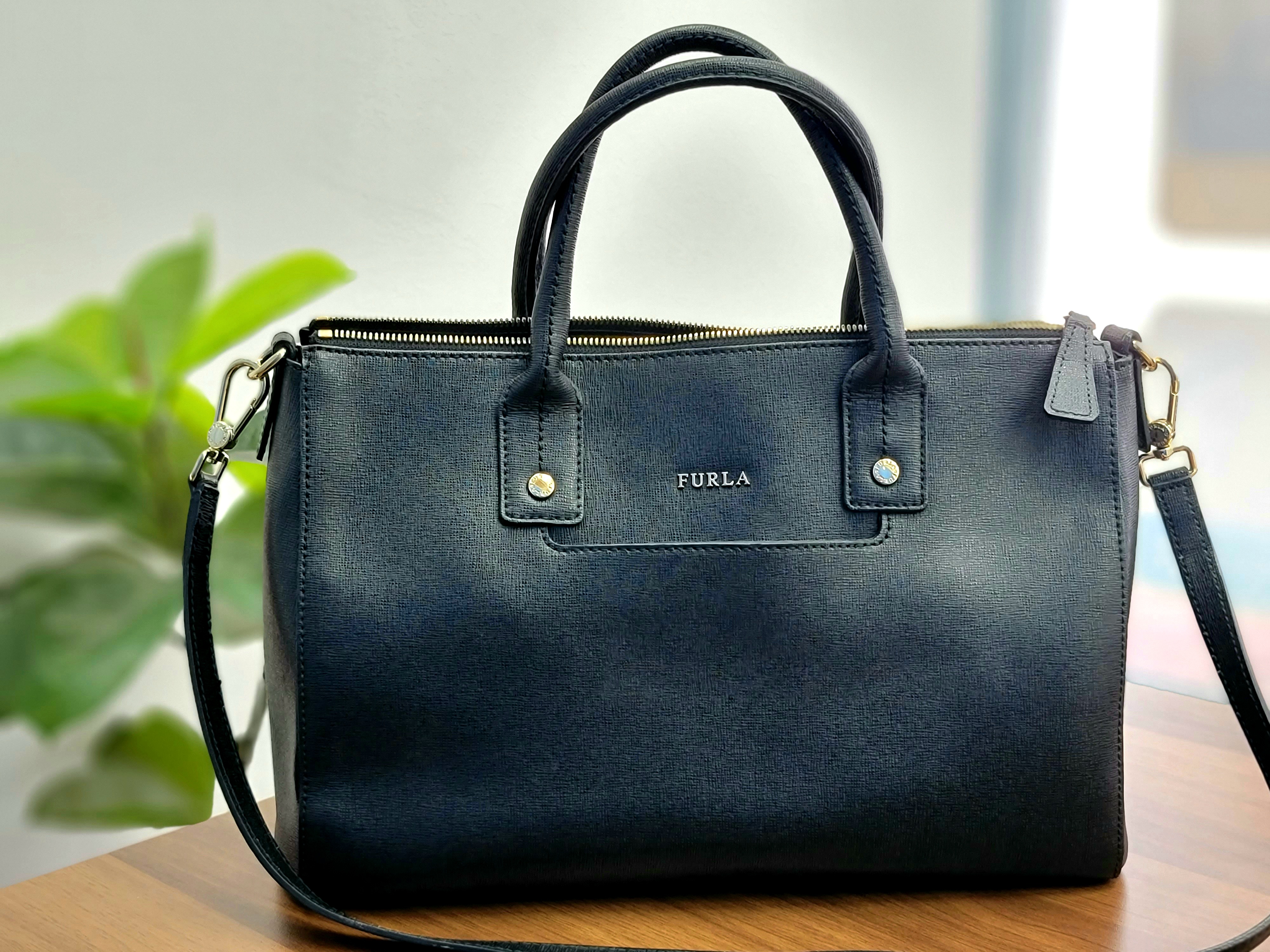 フルラの2wayショルダーバッグ(黒)