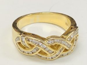 ダイヤ付きリングをお買取り致しました☆買取専門店大吉新越谷店です。