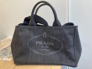 FCB58487-BCFD-416C-AAB1-4835E182A709