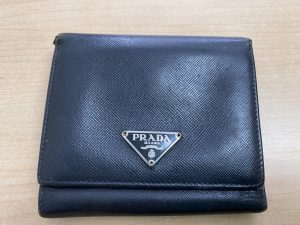 PRADA プラダ 三つ折り財布