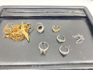 金・プラチナのアクセサリーのお買取りは買取専門店大吉砂町銀座店へお任せください!