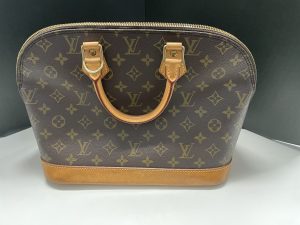 今回はLouis Vuittonのハンドバッグをお買取りさせて頂きました!大吉橋本高野口店です!