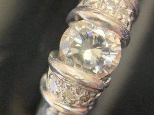 ダイヤモンドのお買取りは買取専門店大吉砂町銀座店へ