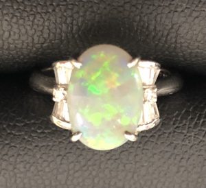 宝石が付いたもリングも高価買取している大吉綾瀬タウンヒルズ店です！！