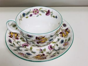 ミントンのティーカップ＆ソーサーをお買取り致しました☆買取専門店大吉新越谷店です。