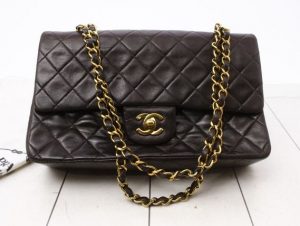 シャネル　マトラッセ　ショルダーバッグ