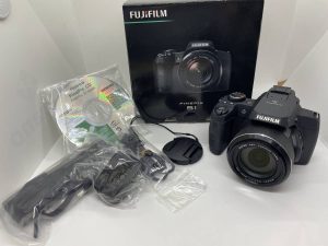 大吉国立店で富士フイルムのコンパクトデジタルカメラをお買取りしました!!
