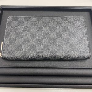 0D52F24A-617D-49B4-9DFE-5C5336D6ED47