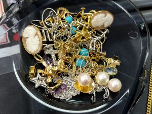 3DA3B00D-6C42-4EFB-9D6D-2F66F44146B9