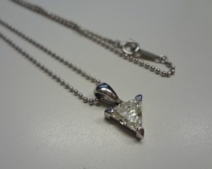 ダイヤモンドのネックレスをお買取り致しました♪大吉ミレニア岩出店です！ダイヤモンドのネックレスをお買取り致しました♪大吉ミレニア岩出店です！