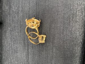 金,売る,横須賀