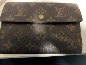 ぼろぼろになったブランドバッグも買取オッケー!買取専門店大吉衣笠店が出すマジックを見よ!