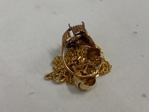 金のアクセサリーのお買取りは買取専門店大吉砂銀座店(^^♪