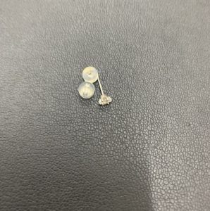 大吉MEGAドン・キホーテUNY美濃加茂店はダイヤモンドのピアスをお買取りしました。