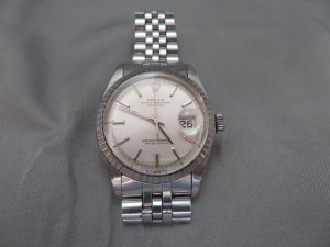 本日もロレックスのデイトジャストをお買取りさせて頂きました。