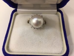 真珠付き指輪も買取している、東大阪にあるリサイクルショップ、買取専門店大吉じゃんぼ食鮮館花園店です!