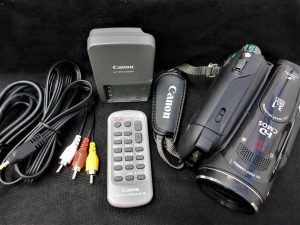キャノン ビデオカメラ iVS HV30