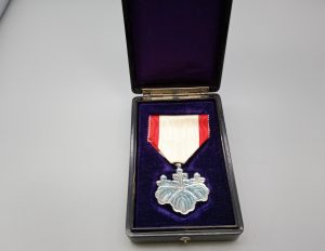 白色桐葉章,緑区,買取