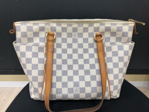 AE7F2CF2-9750-4305-87C0-EFC93CF4D0DE