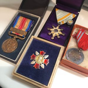 勲章・バッチ等のお買取りは大吉エスモール鶴岡店へ!!