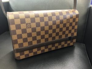 ヴィトンのバック買い取りました！！買取専門店 大吉 胡屋店です!(^^)!