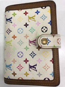 ヴィトンの財布お買取りしました！沖縄市にある買取専門店 大吉 胡屋店です☆☆