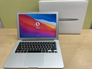 MacBook Airのパソコンをお買取りしました大吉国立店です!!
