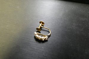 8/24 ピアス 金 買取 志紀