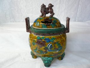 大阪で骨董品の買取なら買取専門店大吉羽曳野店へ♪