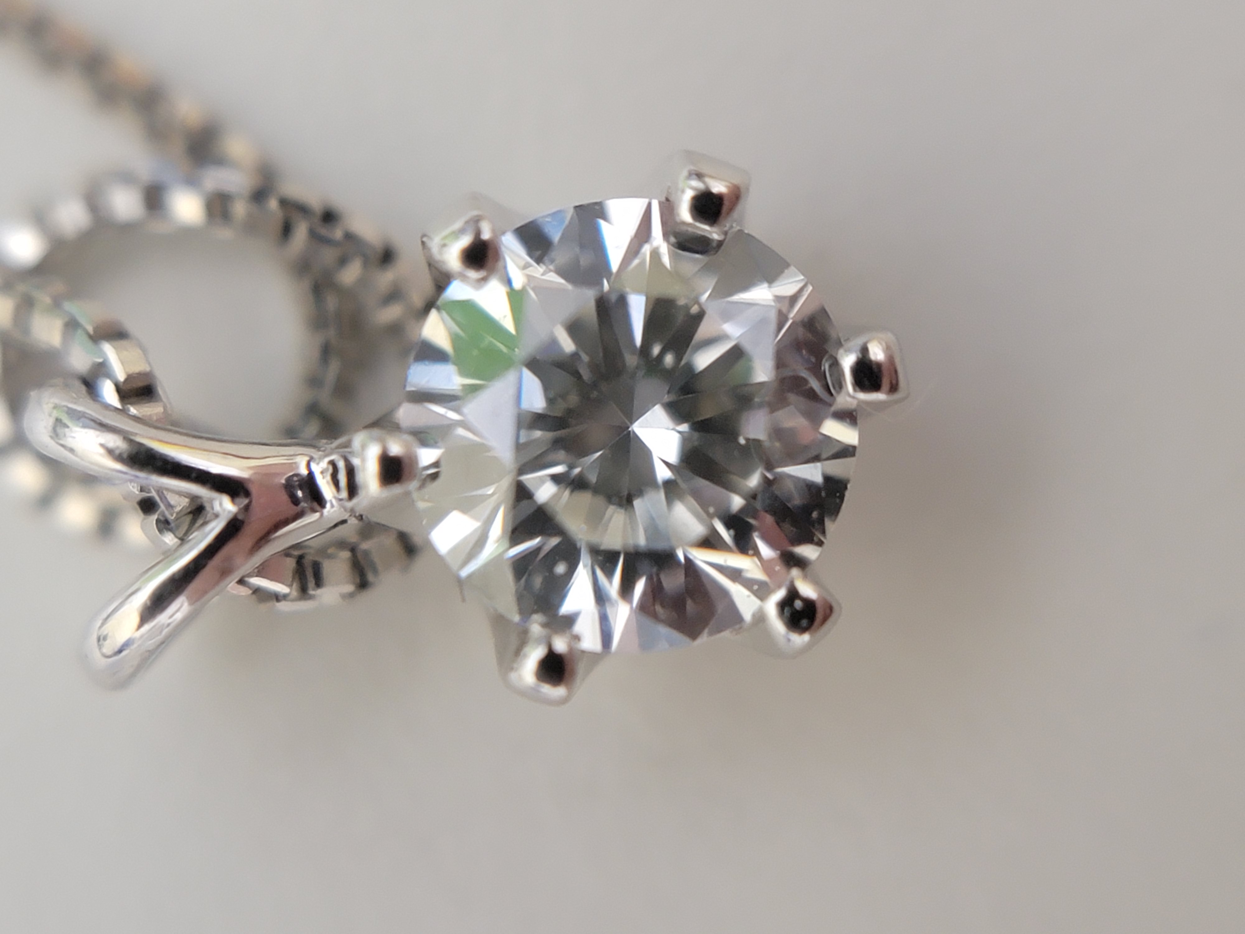 ダイヤモンドネックレス