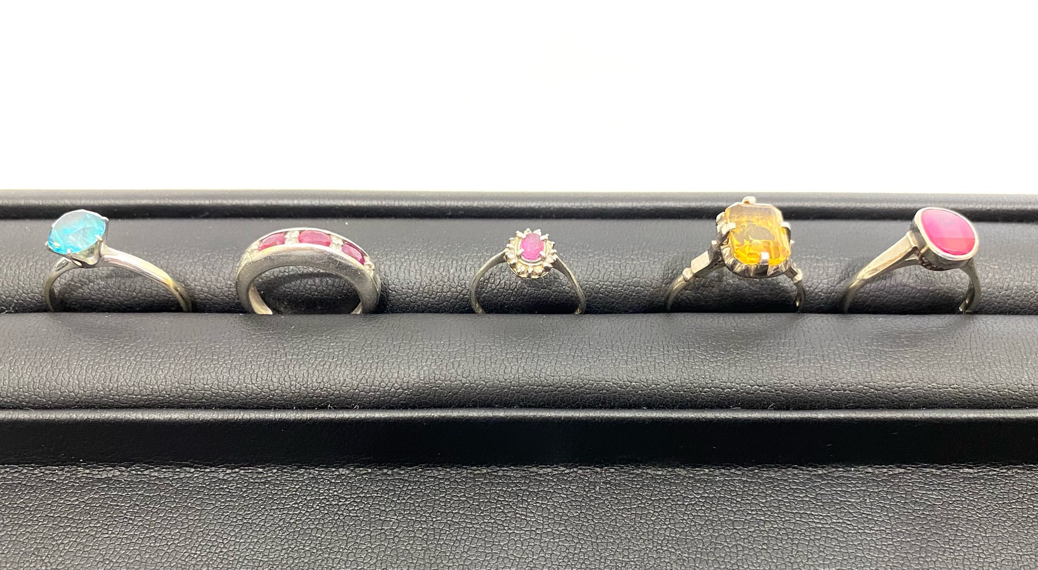 貴金属 色石 指輪 プラチナ