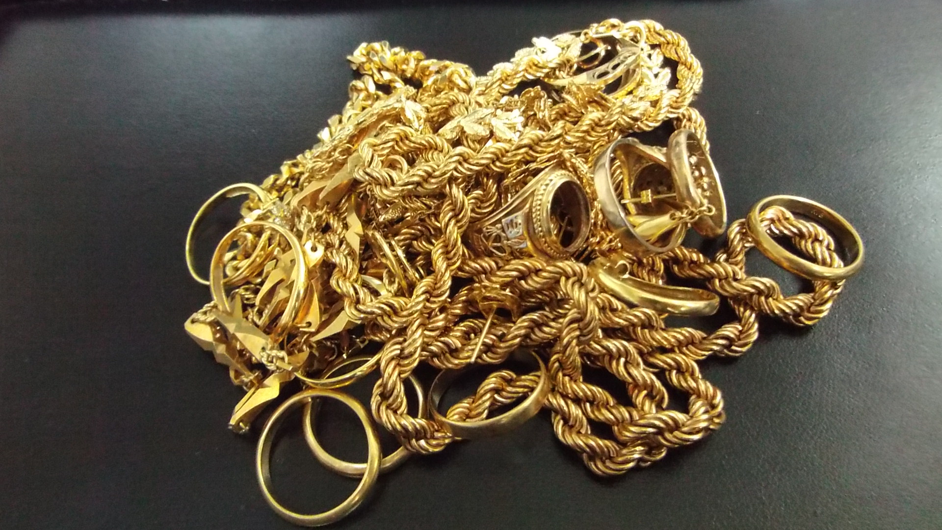 昔のジュエリー買取りなら、海老名市,座間市,綾瀬市,相模原市