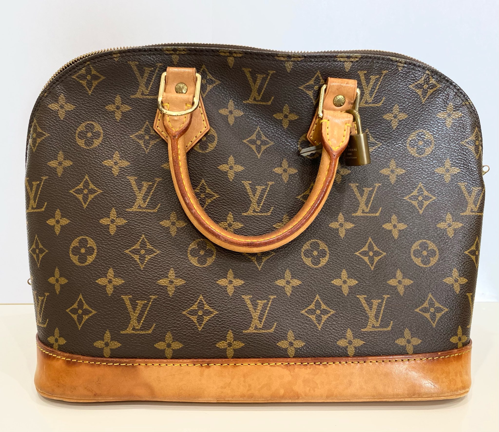 Louis Vuitton ルイヴィトン アルマ バッグ