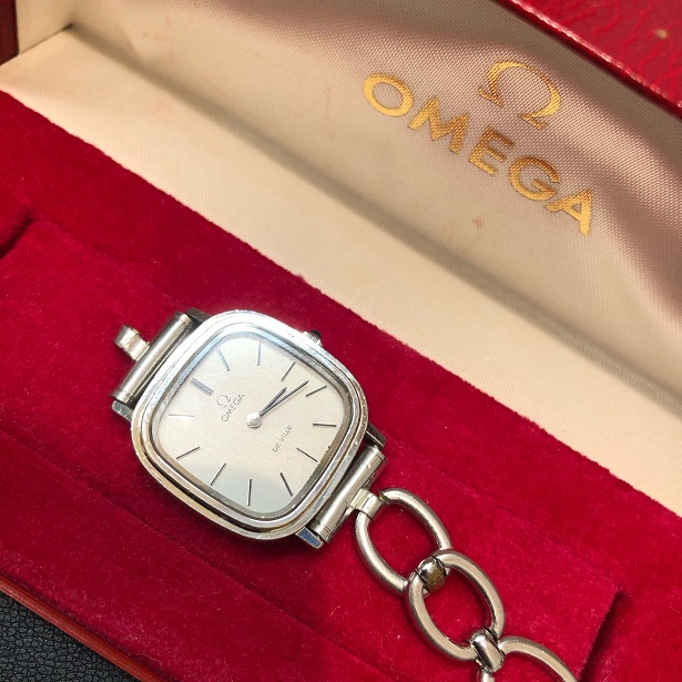 ブランド時計の買取りは買取専門店大吉エスモール鶴岡店へ☆彡