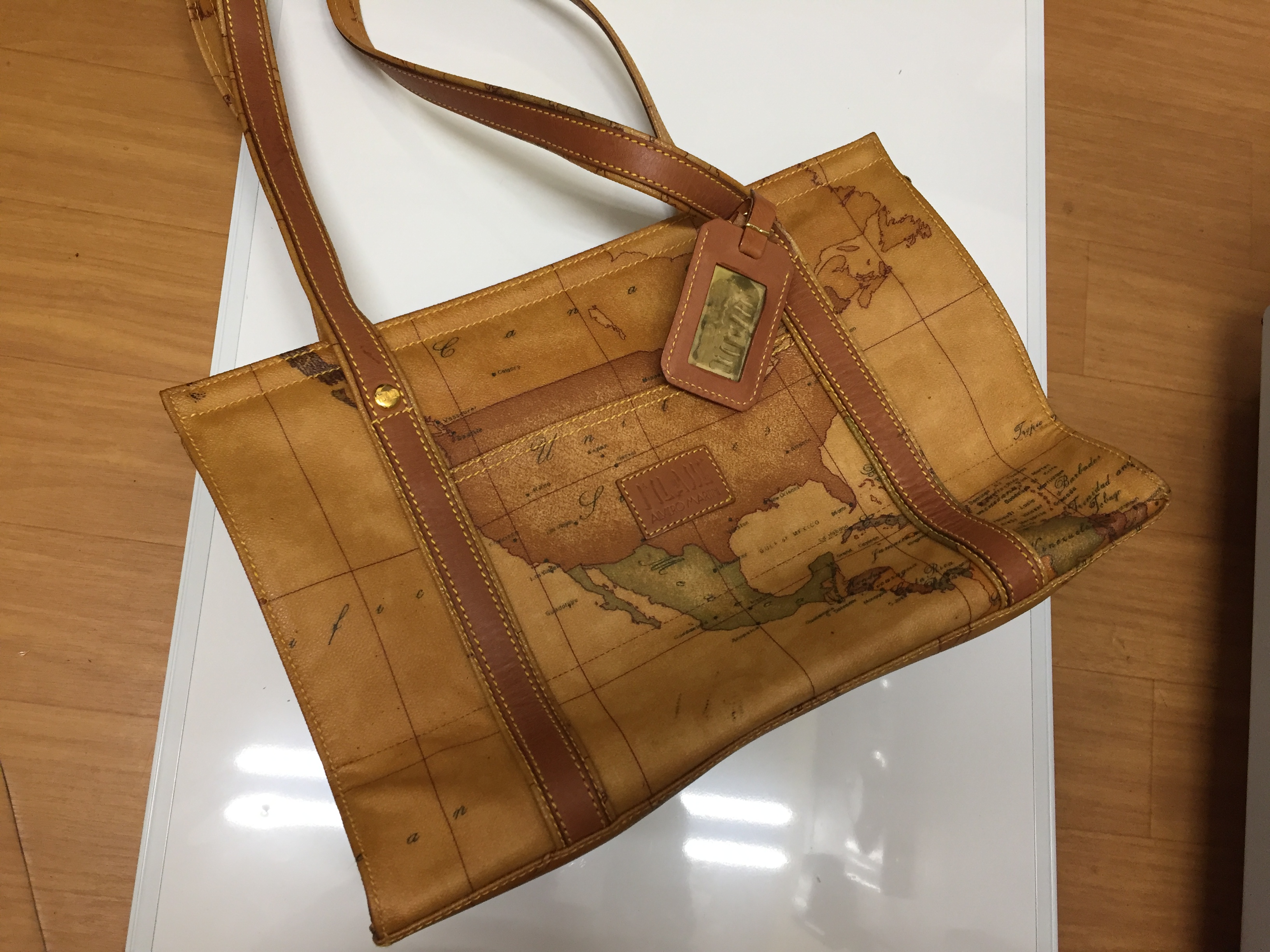 PRIMA CLASSEのバッグ高価買取!!春日市の皆様、大吉アクロスモール春日店へようこそ!!