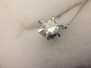 朝倉市の皆様、ダイヤモンドを高く売るなら、大吉アクロスモール春日店へ(。・∀・)ノ゙