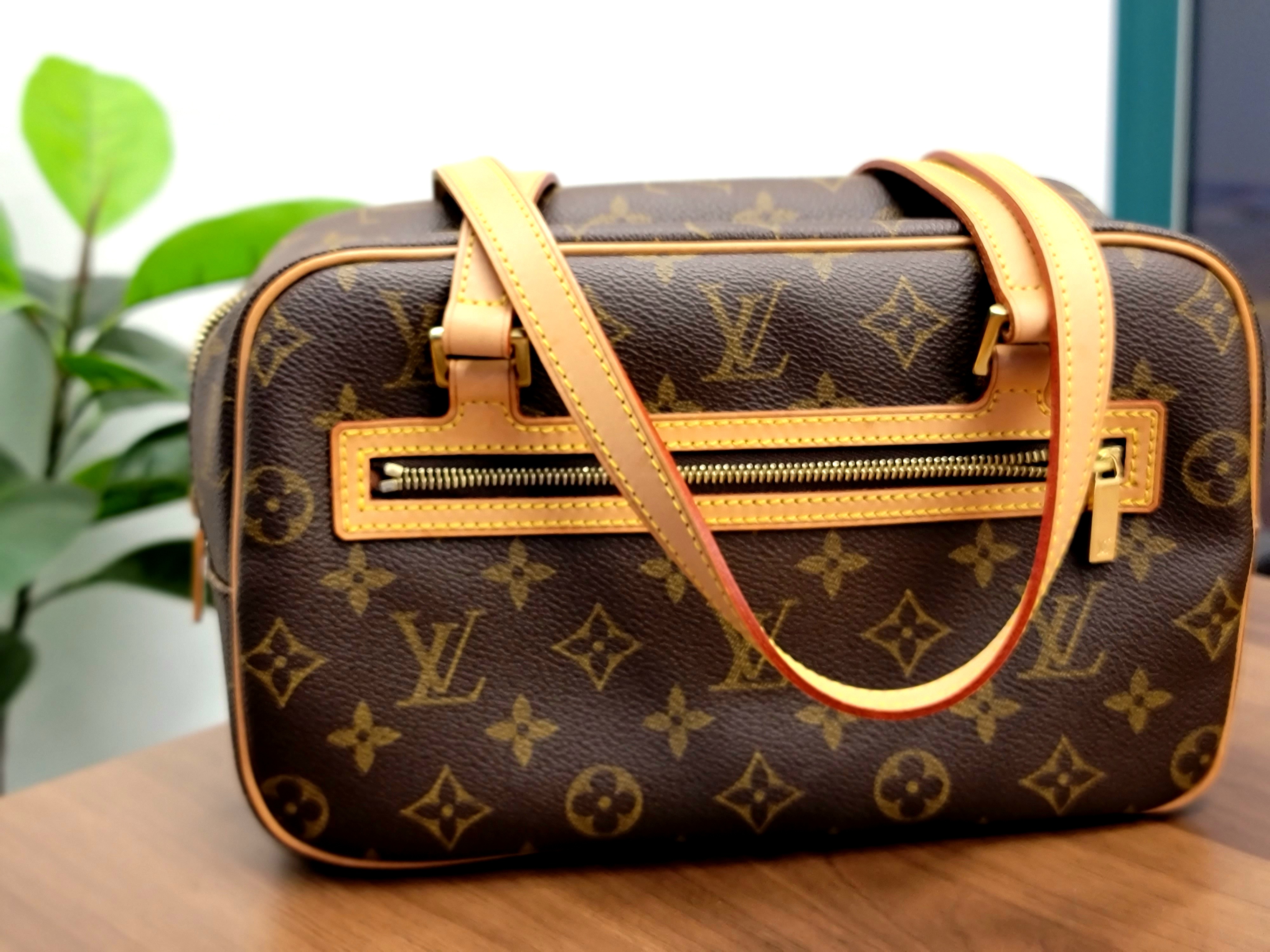 ルイヴィトン モノグラム シテMM