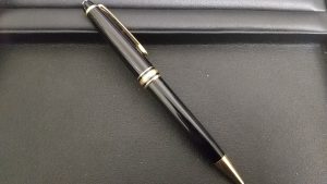 那珂川市の皆様、モンブランのボールペンの買取は大吉アクロスモール春日店!