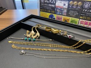 香川県綾歌郡宇多津町でダイヤモンド/宝石/アクセサリーのお買取なら「買取専門店 大吉イオンタウン宇多津店」にお任せください!