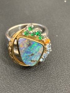 ブラックオパール