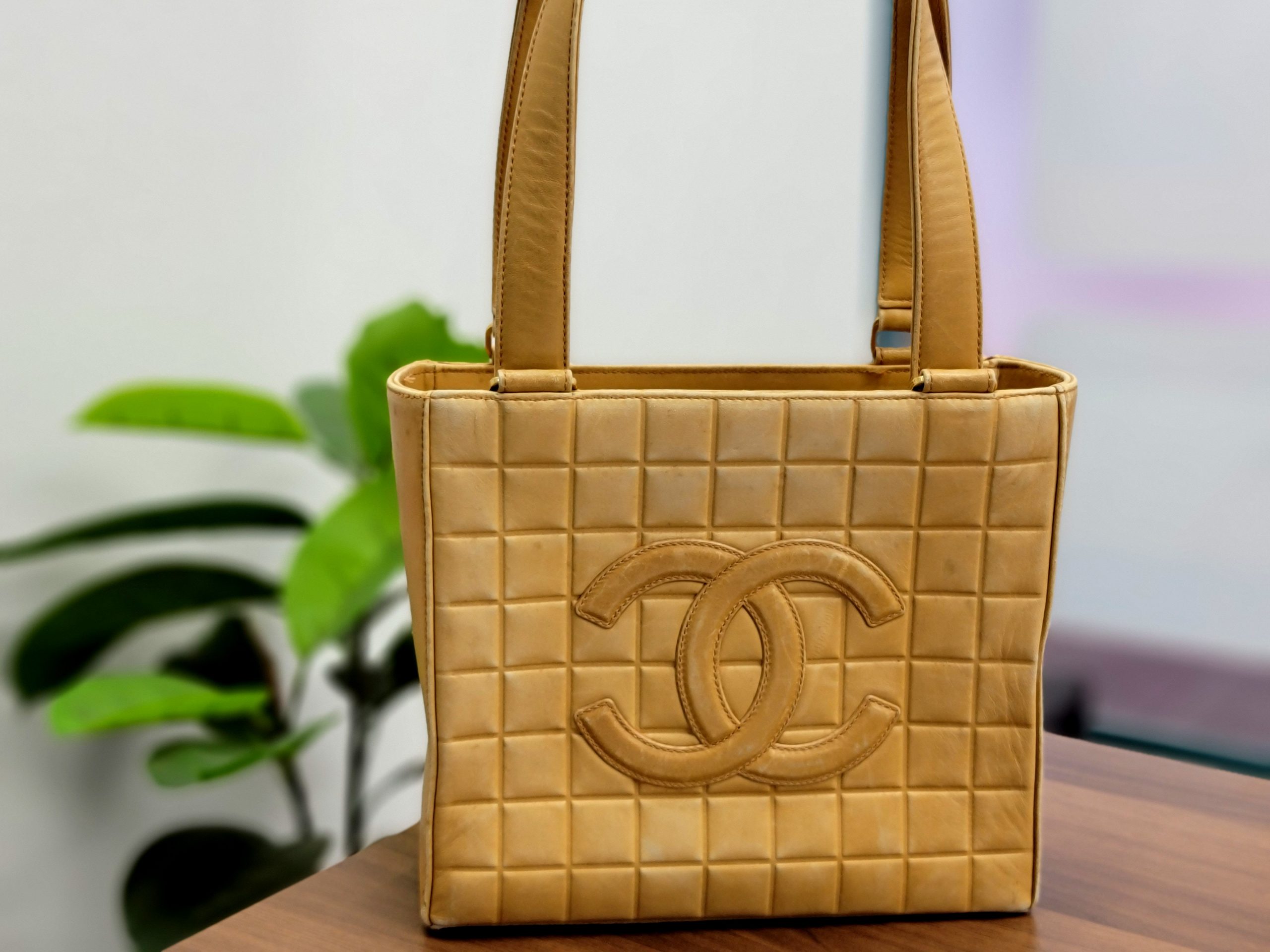 CHANEL(シャネル)チョコバー ハンドバッグ