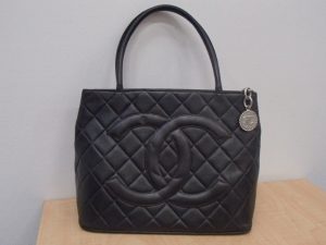 シャネルのトートバッグを高価買取いたしました!人気ブランドバッグを高く売るなら大吉ゆめタウン八代店へ!