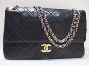 古いシャネルのバッグの買取なら関内イセザキモールの買取大吉 カトレヤプラザ伊勢佐木店