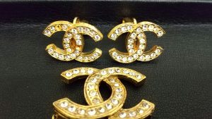 大吉アクロスモール春日店は、シャネルのアクセサリーを高価買取致します!