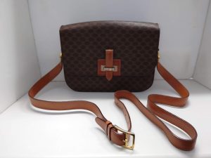 セリーヌのバッグをお買取り致しました♪大吉ミレニア岩出店です!セリーヌのバッグをお買取り致しました♪大吉ミレニア岩出店です!