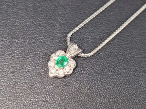 今回はエメラルドのネックレスをお買取りさせて頂きました！大吉橋本高野口店です！