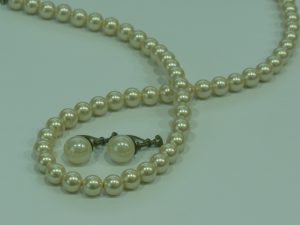  大吉松江店では現在パールのお買取りを強化しております