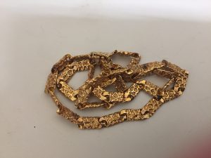 筑紫野市の皆様、 貴金属の買い取りは 大吉アクロスモール春日店にお任せください!